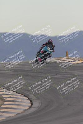 media/Sep-21-2025-Race Pace (Sun) [[98bf33ef95]]/Non Verified/1-Turns 9 and 10 (8am)/